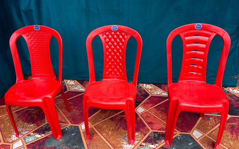 Best Plastic Chairs On Rent In India